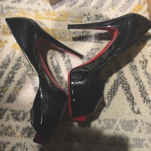 Christian Louboutin Hyper Prive 120 Patent Calf Peep Toe Heels
